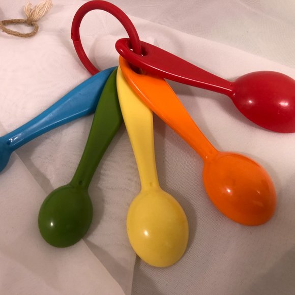 VINTAGE  MEASURING SPOONS 5 SETS BLK FARBERWARE COPPER FIESTAWARE FOX RUN WHITE - Picture 5 of 14